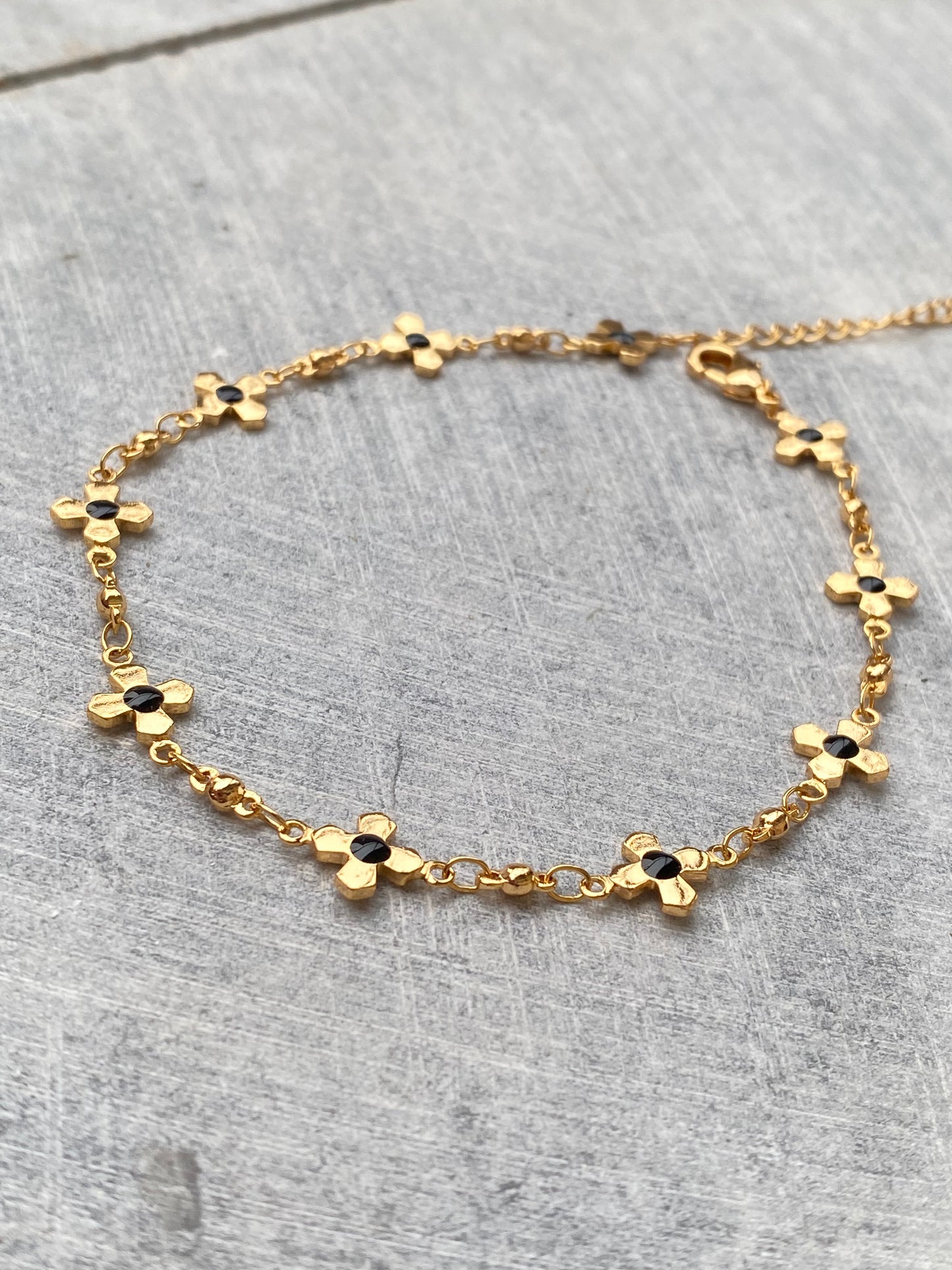 Clover Golden Bracelet - Layla