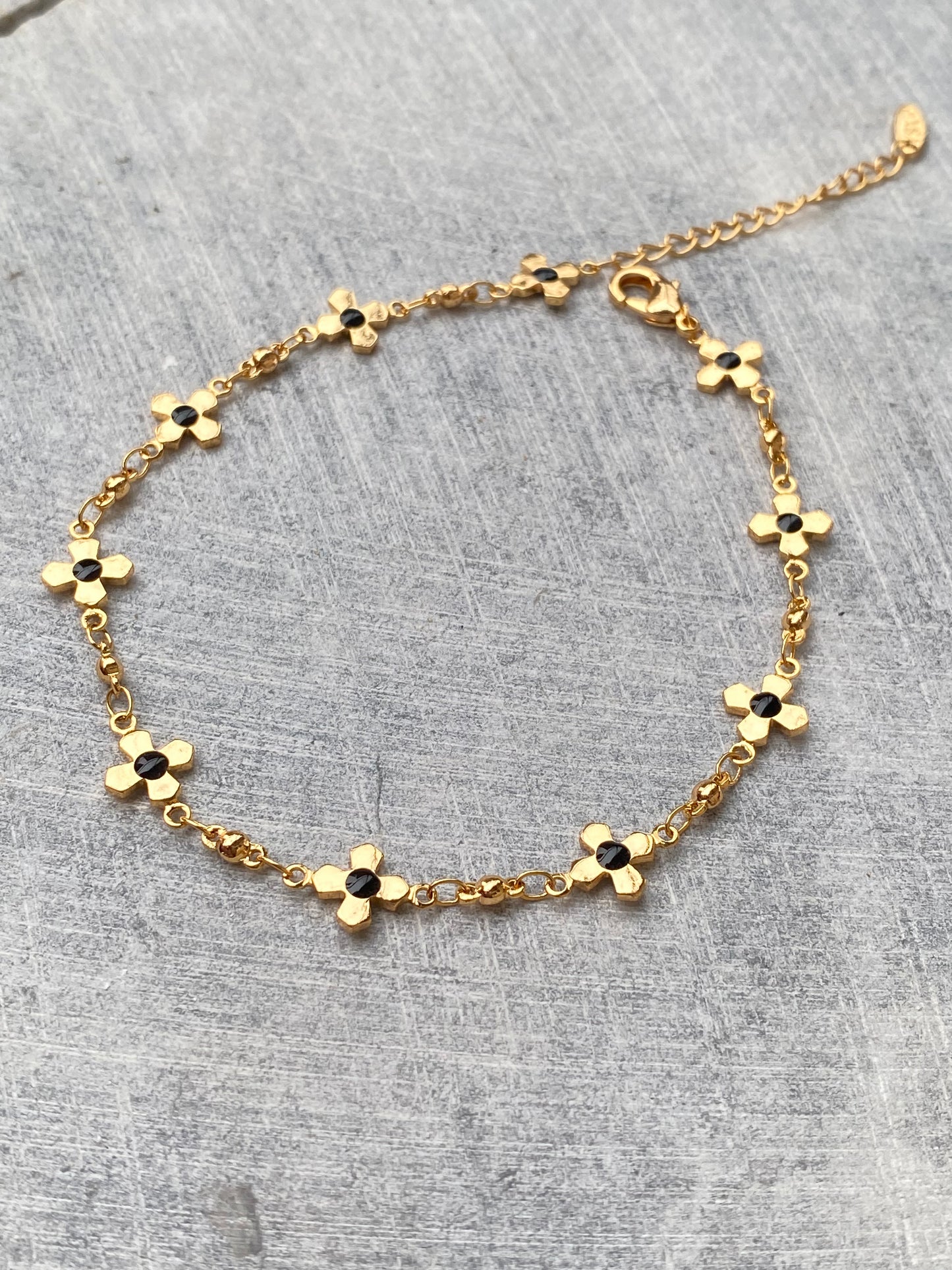 Clover Golden Bracelet - Layla