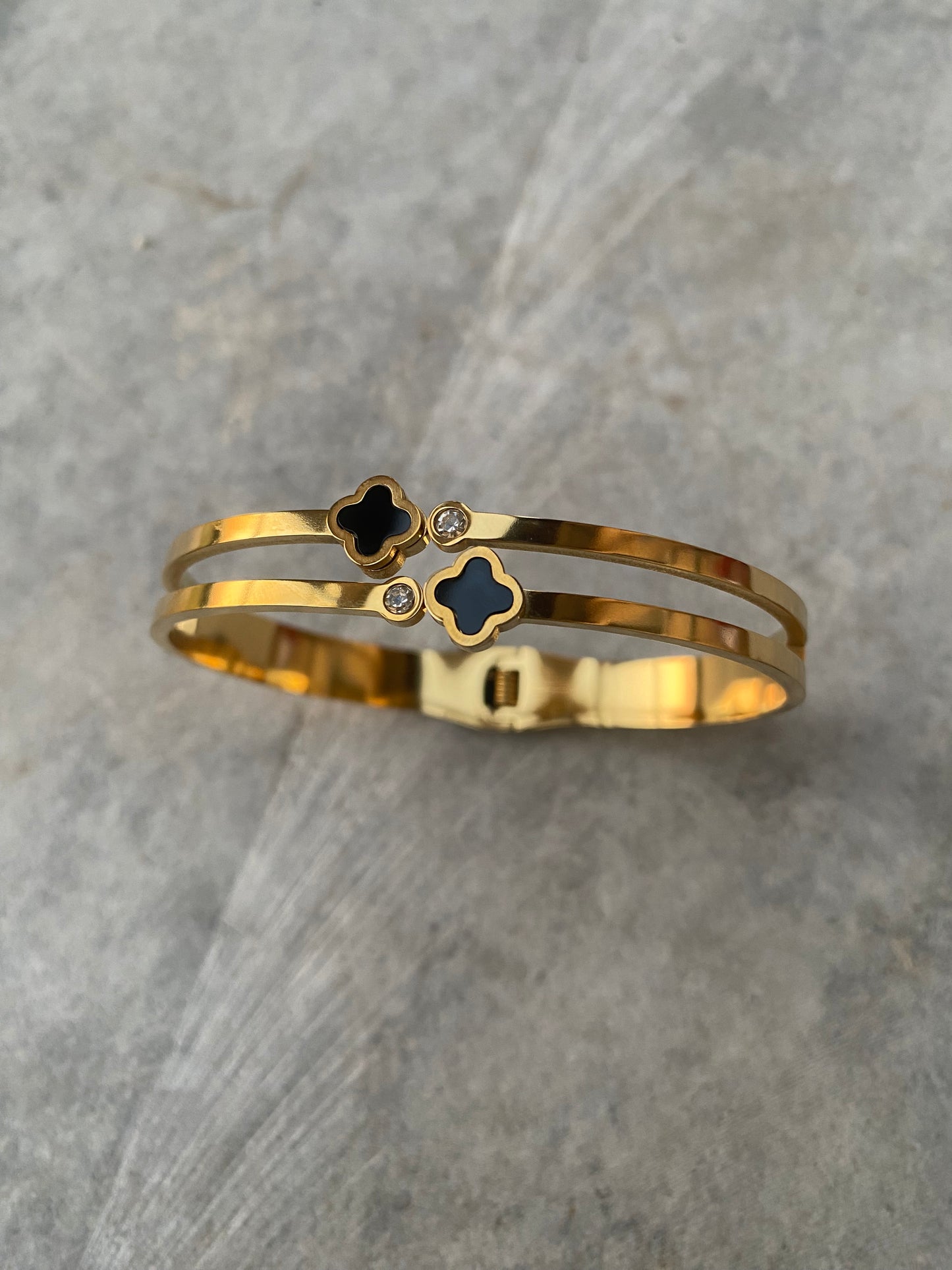 Golden Clover Cartier - Layla