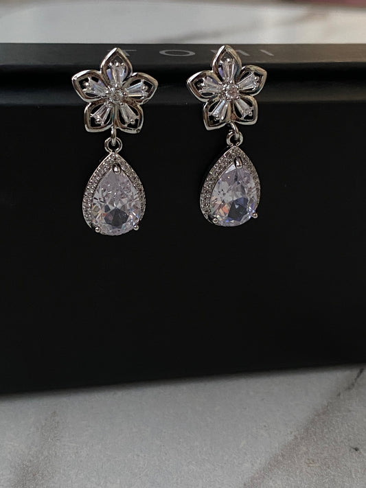 Silver Drop earrings - Layla