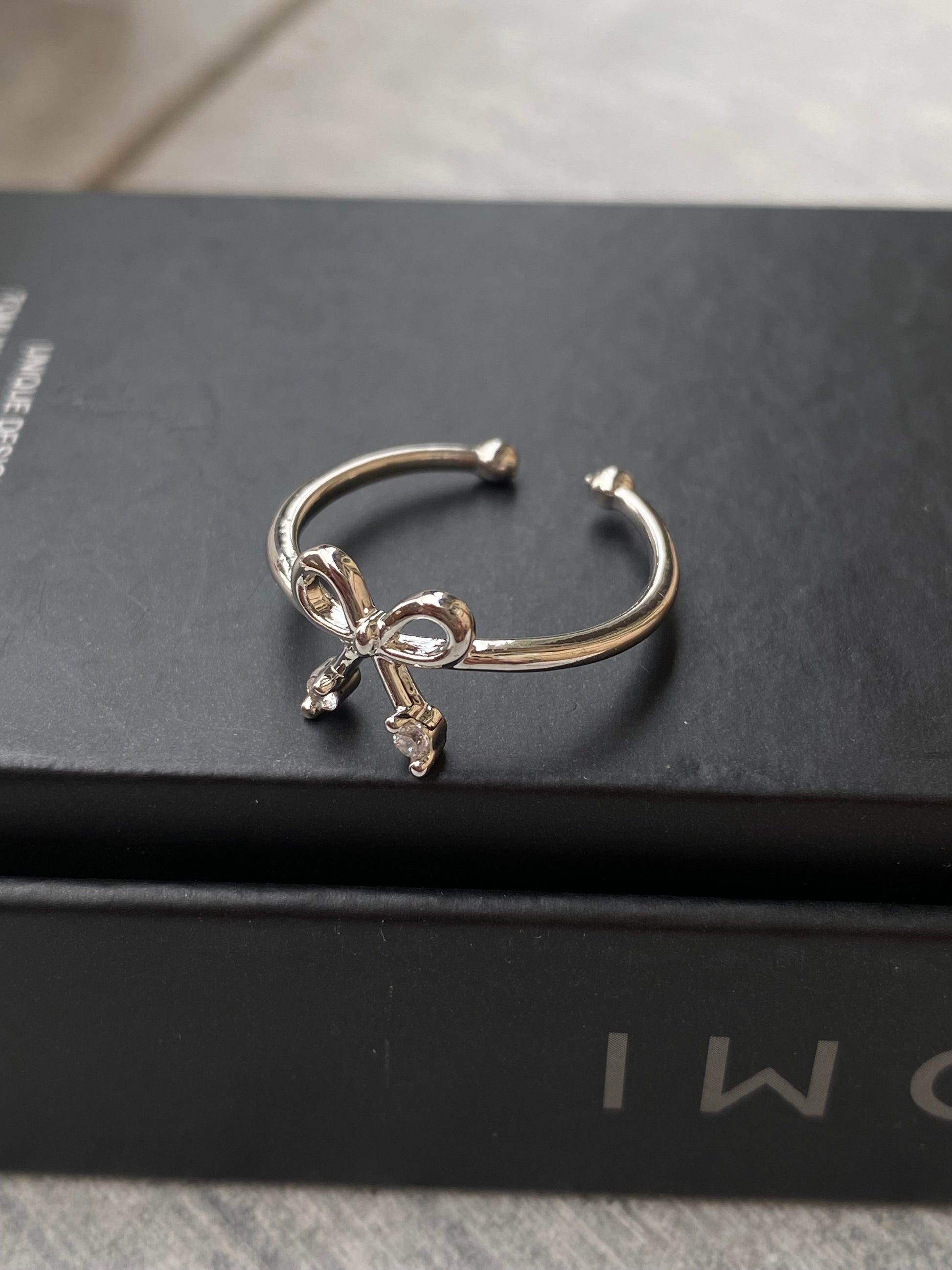 Bow Silver Ring - Layla